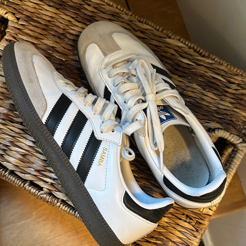 Adidas White and Black Athletic Shoes Sleek Design
